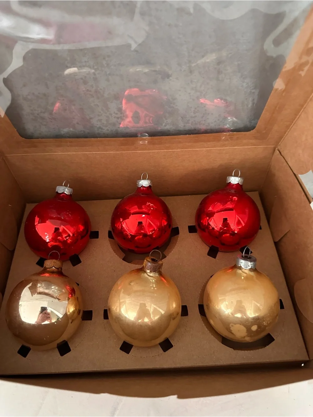 VINTAGE BOX OF 6 MERCURY GLASS ORNAMENTS 